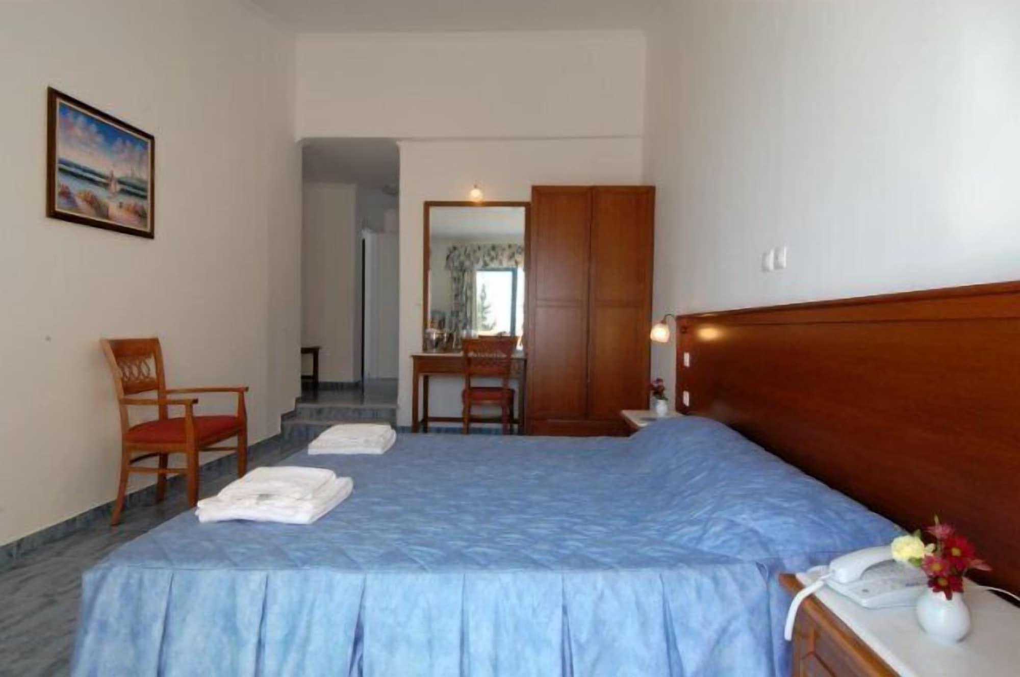 Costa Blu Hotel Benitses  Exterior photo